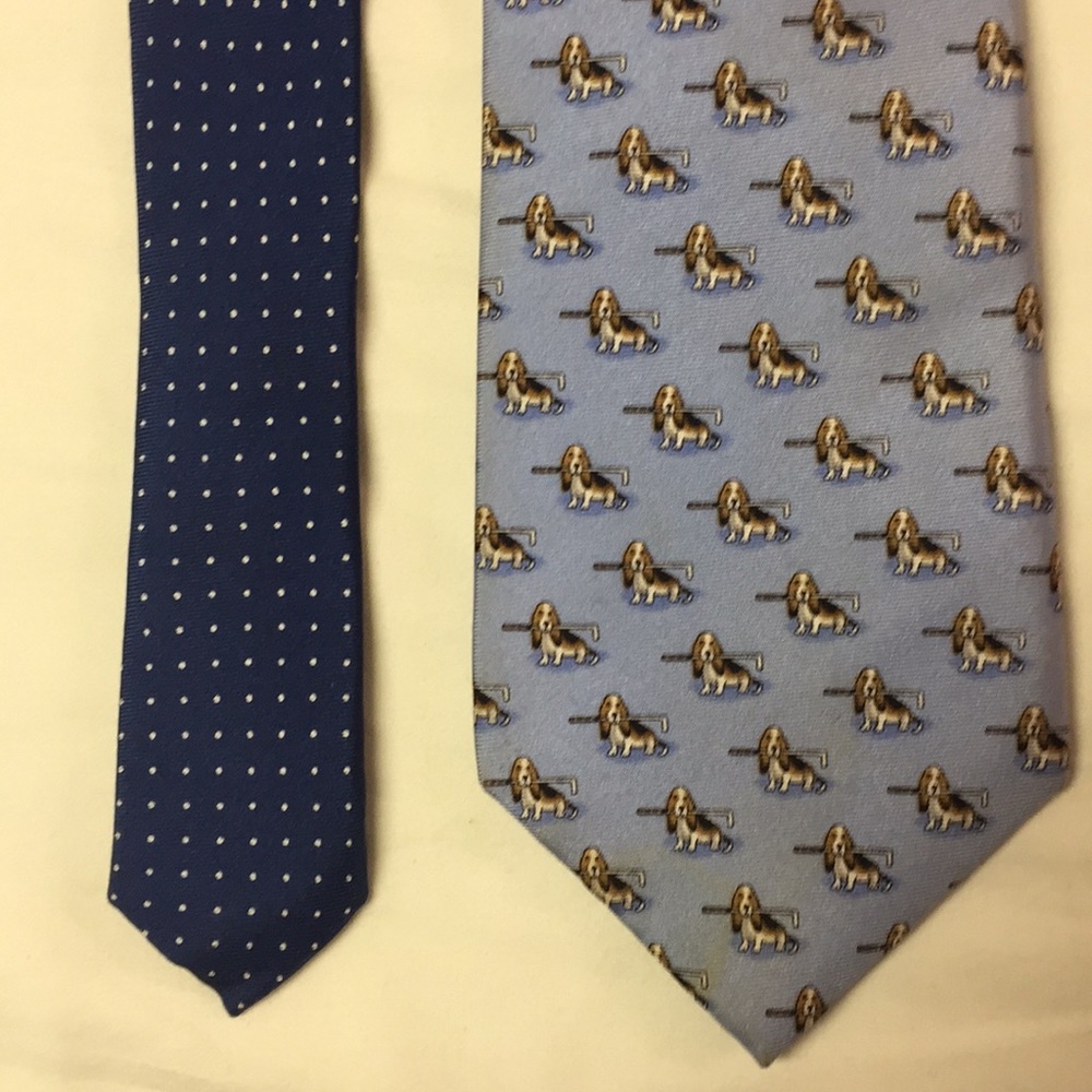 Tommy Hilfiger Bassett Hound Tie